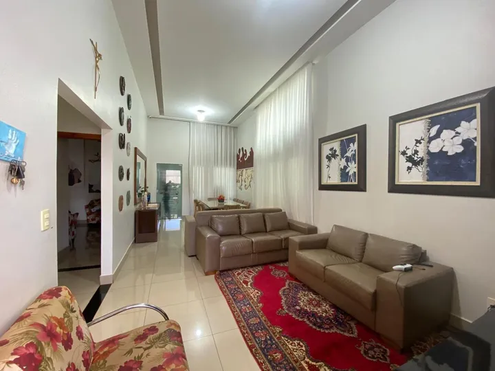 Casa térrea de 3 suítes no Jardim Botânico