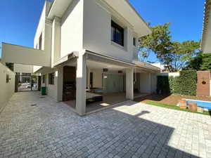 Sobrado de 3 suítes com piscina aquecida e área gourmet em condomínio de alto padrão — miniatura 2