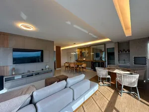 Apartamento de altíssimo padrão no Tubalina — miniatura 1
