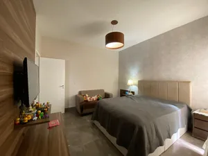 Casa térrea com mezanino, piscina aquecida e 4 suítes em condomínio de alto padrão — miniatura 10