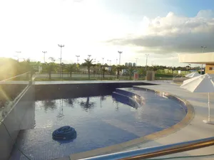 Lote de esquina em condomínio de alto padrão, próximo ao lago — miniatura 10