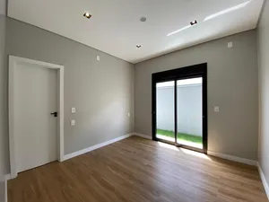 Casa automatizada de 3 suítes com piscina aquecida em condomínio fechado — miniatura 10