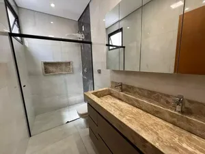 Casa térrea de 3 suítes com espaço gourmet em condomínio fechado — miniatura 10