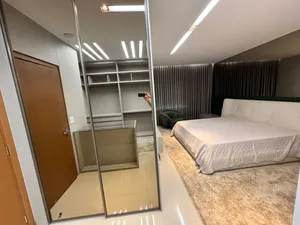 Apartamento de alto padrão totalmente mobiliado no Complexo Vinhedos — miniatura 11