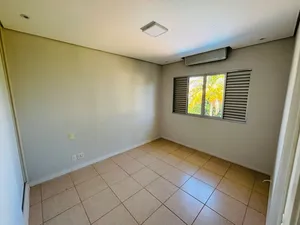 Sobrado de esquina com piscina e ofurô, 6 vagas, em condomínio de alto padrão — miniatura 12