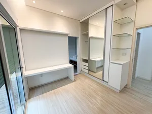 Casa térrea com piscina e lazer completo em condomínio fechado — miniatura 11