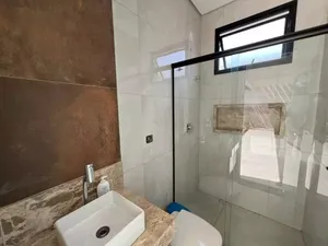 Casa térrea de 3 suítes com espaço gourmet em condomínio fechado — miniatura 11