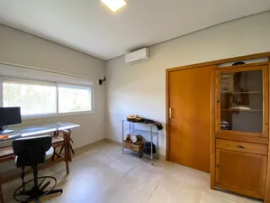 Casa térrea com home office e cozinha gourmet em condomínio de alto padrão — miniatura 11