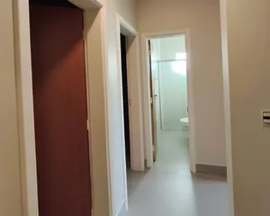 Casa nova de 4 quartos com jardim amplo em condomínio fechado — miniatura 12