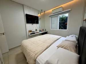 Casa mobiliada de arquitetura contemporânea com piscina e solarium — miniatura 12