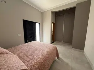 Casa térrea de 3 suítes com espaço gourmet em condomínio fechado — miniatura 13