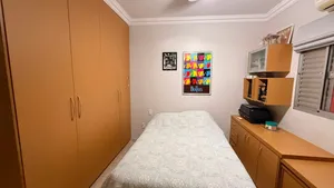 Casa térrea de 3 suítes com piscina e espaço gourmet em condomínio fechado — miniatura 13