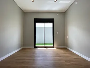 Casa automatizada de 3 suítes com piscina aquecida em condomínio fechado — miniatura 13
