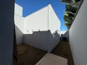 Casa de 4 vagas com varanda gourmet em condomínio fechado — miniatura 14