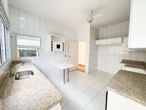 Casa térrea com piscina e lazer completo em condomínio fechado — miniatura 14