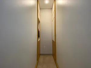 Casa térrea com home office e cozinha gourmet em condomínio de alto padrão — miniatura 14