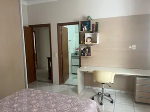 Casa térrea de 3 suítes com amplo quintal no Cidade Jardim — miniatura 14