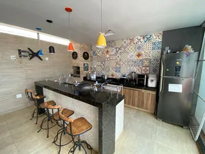 Casa de 3 suítes com piscina e spa em condomínio fechado — miniatura 16
