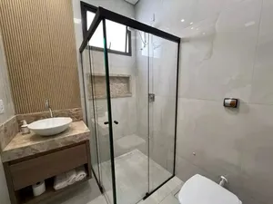 Casa térrea de 3 suítes com espaço gourmet em condomínio fechado — miniatura 15