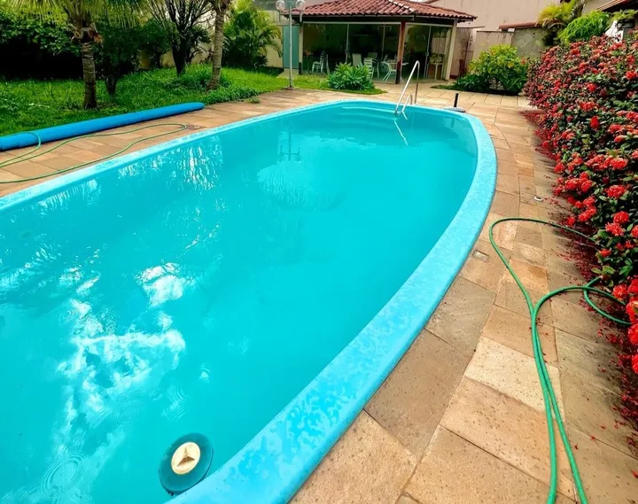 Casa térrea com piscina e lazer completo no Vigilato Pereira