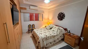 Casa térrea de 3 suítes com piscina e espaço gourmet em condomínio fechado — miniatura 15