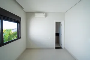 Sobrado de alto padrão com piscina aquecida e home cinema — miniatura 16