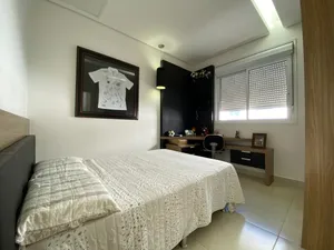 Sobrado de 4 suítes com piscina aquecida e home cinema em condomínio de alto padrão — miniatura 17