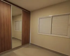 Casa nova de 4 quartos com jardim amplo em condomínio fechado — miniatura 16