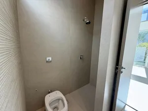 Casa de arquitetura contemporânea com piscina e spa em condomínio fechado — miniatura 18