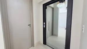 Casa de 3 suítes com piscina aquecida e elevador em condomínio fechado — miniatura 19