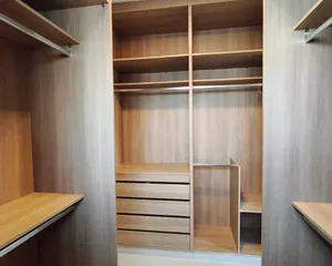 Casa nova de 4 quartos com jardim amplo em condomínio fechado — miniatura 19
