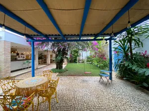 Casa térrea de alto padrão no Itapema Sul — miniatura 1