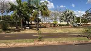 Lote de esquina em condomínio de alto padrão, próximo ao lago — miniatura 19