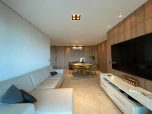 Apartamento de alto padrão com vista para o Praia Clube — miniatura 2