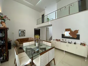 Sobrado de 4 suítes com piscina aquecida e home cinema em condomínio de alto padrão — miniatura 3