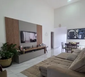Casa térrea com fachada imponente em condomínio fechado — miniatura 2