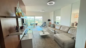 Apartamento de alto padrão em frente ao Praia Clube — miniatura 3