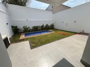 Casa nova de 3 suítes no Cidade Jardim — miniatura 2