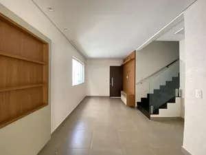 Sobrado moderno com varanda gourmet em condomínio fechado — miniatura 3