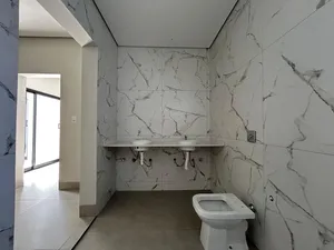Casa de 3 suítes com planta moderna em condomínio fechado — miniatura 21