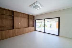 Sobrado de alto padrão com piscina aquecida e home cinema — miniatura 21