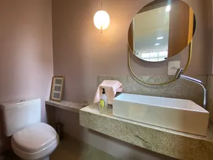 Casa térrea com home office e cozinha gourmet em condomínio de alto padrão — miniatura 21