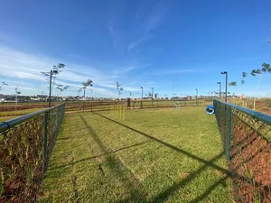 Lote em condomínio de alto padrão, próximo à portaria e à área de lazer — miniatura 22