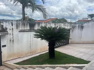 Casa térrea de 3 suítes com amplo quintal no Cidade Jardim — miniatura 22