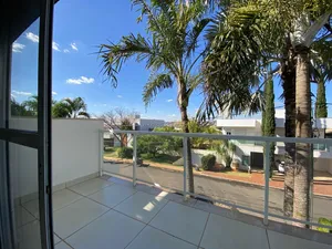 Sobrado de 4 suítes com piscina aquecida e home cinema em condomínio de alto padrão — miniatura 23