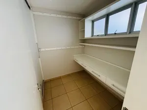 Sobrado de esquina com piscina e ofurô, 6 vagas, em condomínio de alto padrão — miniatura 23