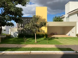 Casa térrea com home office e cozinha gourmet em condomínio de alto padrão — miniatura 23