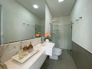 Sobrado de 4 suítes com piscina aquecida e espaço gourmet completo em condomínio tradicional — miniatura 25