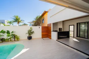 Sobrado de alto padrão com piscina aquecida e home cinema — miniatura 25