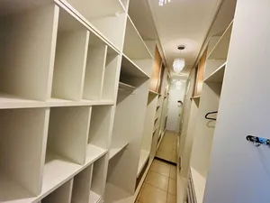 Sobrado de esquina com piscina e ofurô, 6 vagas, em condomínio de alto padrão — miniatura 27